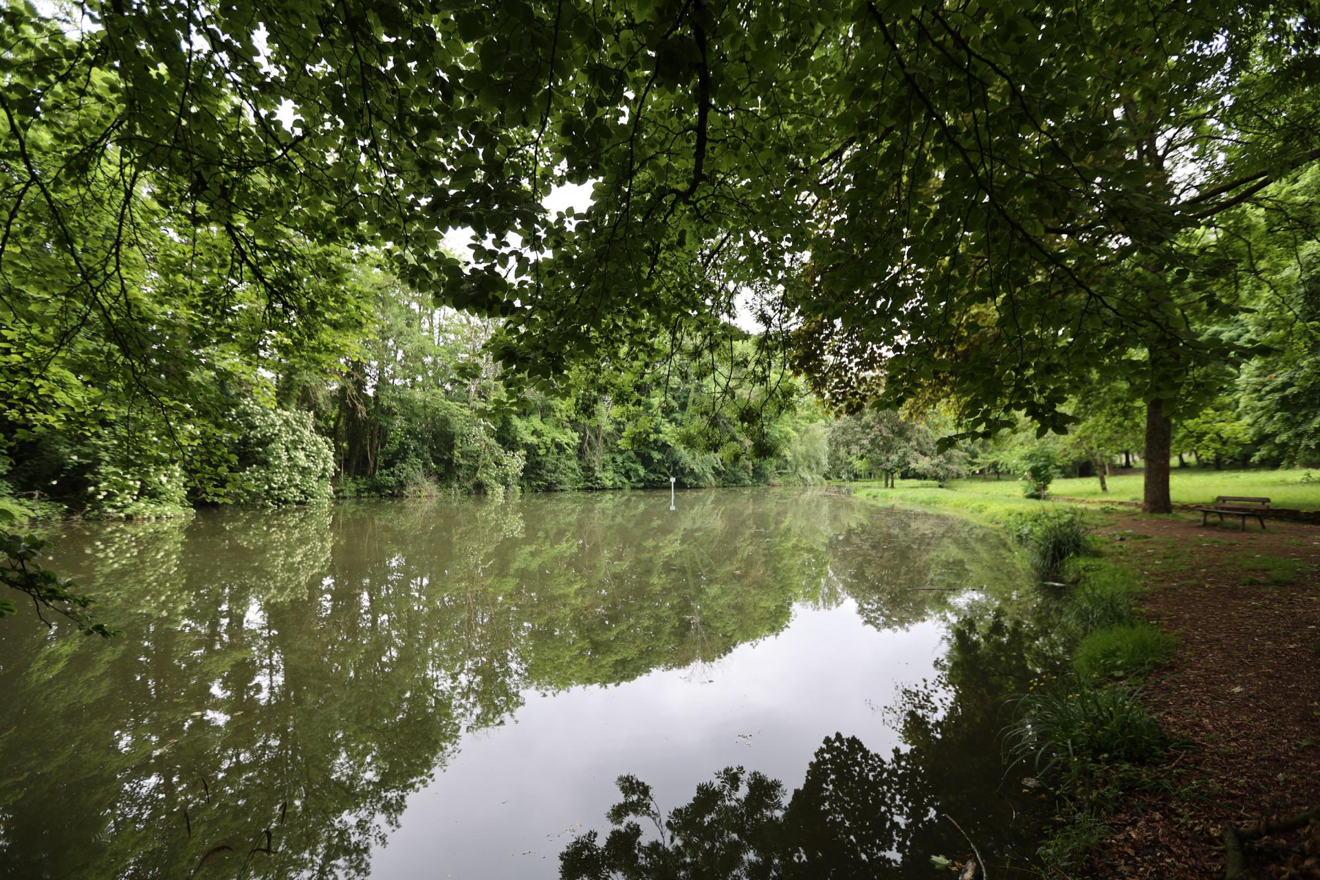 Melun Domaine parc Debreuil