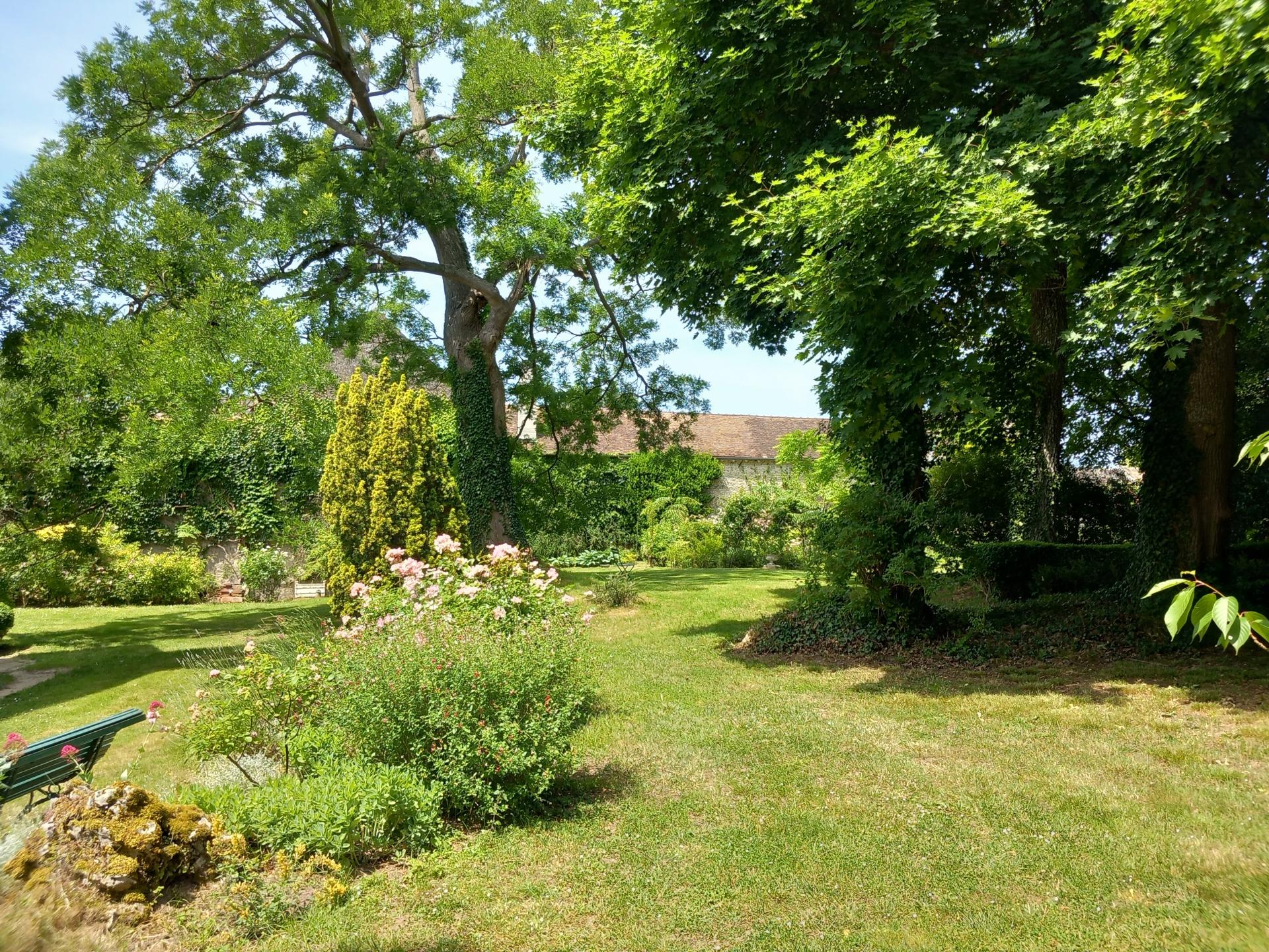 Ury jardinduboisjoli